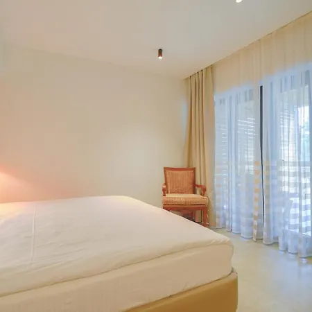 Garrya Romo Hotel *