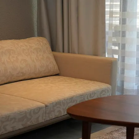 Garrya Romo Hotel