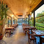Hotel Garrya Romo
